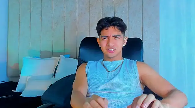 Snapshot of Muichiro_tokito1 chatting on February 12, 2025, 4:01 am Muichiro tokito1 online show from February 12, 2025, 4:01 am