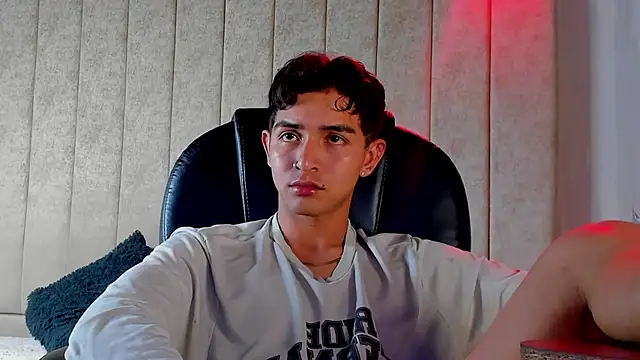 Snapshot of Muichiro_tokito1 chatting on November 9, 2025, 4:00 am Muichiro tokito1 online show from November 9, 2025, 4:00 am