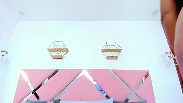 nahomygrey  online show from February 8, 2026, 7:50 pm