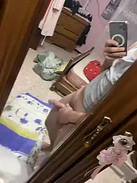 hot-boyy2 online show from February 14, 2025, 7:02 pm