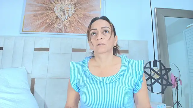 Snapshot of Hottest_Mature_ chatting on October 11, 2025, 3:06 am Hottest Mature online show from October 11, 2025, 3:06 am