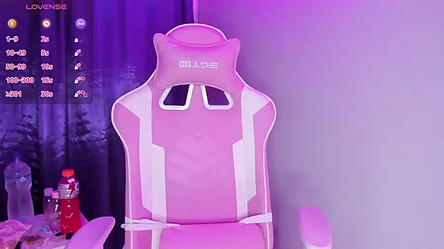 hanna  azumi online show from January 24, 2025, 2:49 am