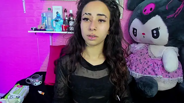 hanna  azumi online show from September 25, 2025, 3:21 am