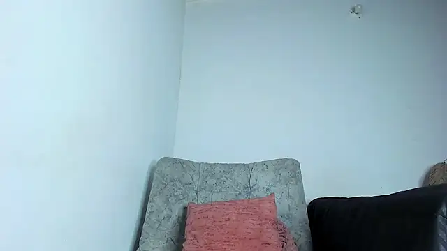 edwin mosquera1 online show from April 11, 2026, 7:45 am