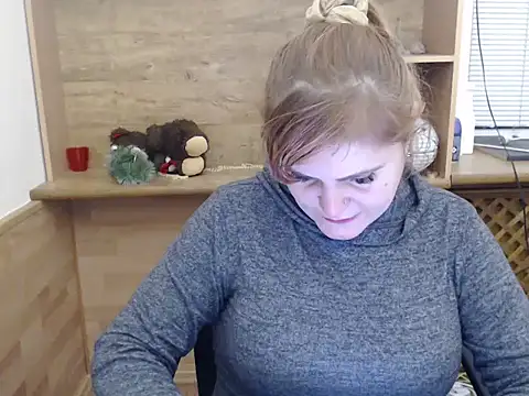 DaniellaKiss online show from January 12, 2026, 4:45 pm