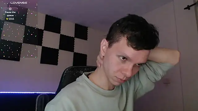 bryamado69 online show from November 16, 2025, 6:30 am