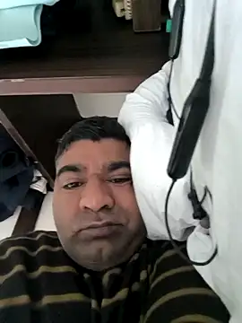 Gururonny07 online show from December 30, 2024, 2:53 am