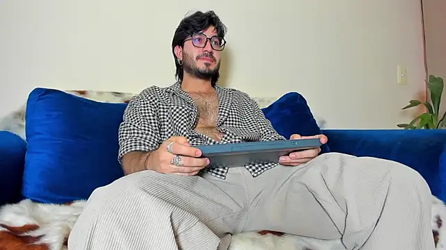 Snapshot of Ackerman_Eren_ chatting on January 30, 2025, 6:54 pm Ackerman Eren online show from January 30, 2025, 6:54 pm