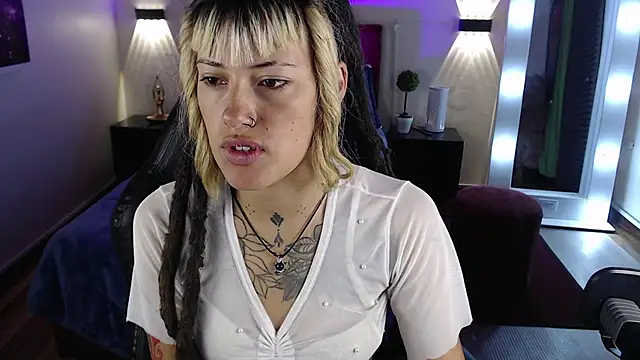  sharlotte777 online show from March 6, 2025, 1:24 pm