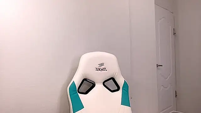 Risalynn online show from January 17, 2025, 3:23 am