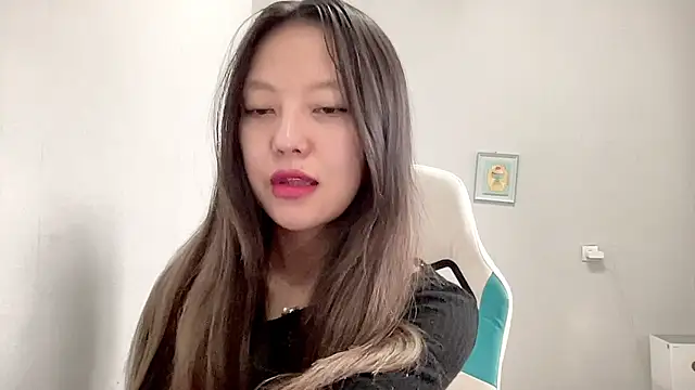 Risalynn online show from February 25, 2025, 3:09 am