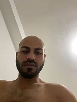 Snapshot of islandvybee55 chatting on December 12, 2024, 8:36 am islandvybee55 online show from December 12, 2024, 8:36 am