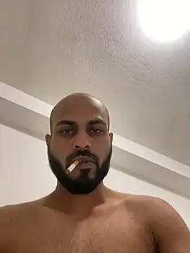 Snapshot of islandvybee55 chatting on January 22, 2025, 1:10 am islandvybee55 online show from January 22, 2025, 1:10 am