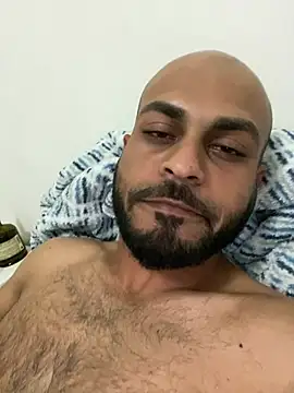 Snapshot of islandvybee55 chatting on February 17, 2025, 3:15 am islandvybee55 online show from February 17, 2025, 3:15 am