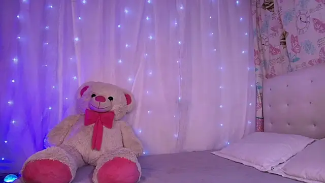 ivonjoness online show from December 21, 2025, 3:46 am