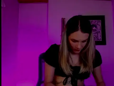 kim jeins11 online show from January 10, 2025, 11:08 pm