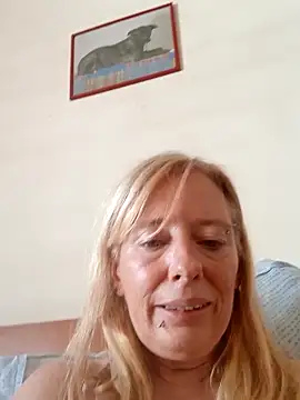 Ladykiss833 online show from September 29, 2025, 1:16 pm