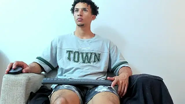 Snapshot of Dominick_star chatting on December 13, 2024, 10:19 am Dominick star online show from December 13, 2024, 10:19 am