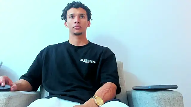 Snapshot of Dominick_star chatting on December 16, 2024, 4:02 am Dominick star online show from December 16, 2024, 4:02 am