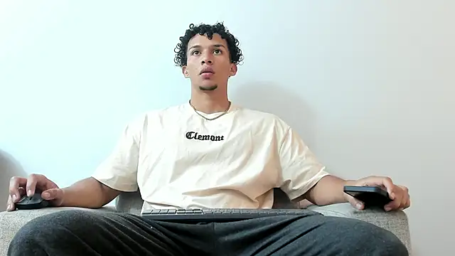 Snapshot of Dominick_star chatting on December 30, 2024, 3:25 am Dominick star online show from December 30, 2024, 3:25 am