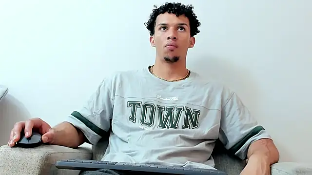 Snapshot of Dominick_star chatting on January 16, 2025, 3:23 am Dominick star online show from January 16, 2025, 3:23 am