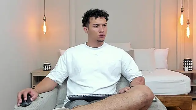 Snapshot of Dominick_star chatting on March 13, 2025, 7:20 am Dominick star online show from March 13, 2025, 7:20 am