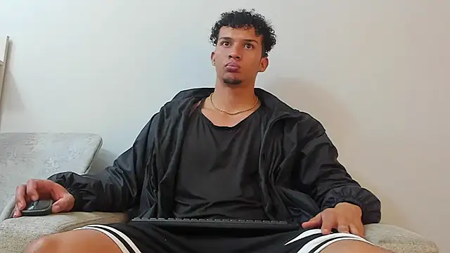 Snapshot of Dominick_star chatting on March 18, 2025, 3:09 am Dominick star online show from March 18, 2025, 3:09 am