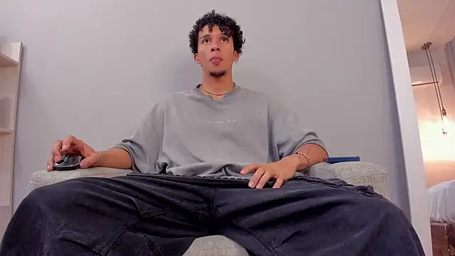 Snapshot of Dominick_star chatting on October 26, 2025, 3:56 am Dominick star online show from October 26, 2025, 3:56 am