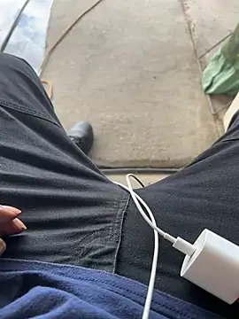 SukItSlo444 online show from April 17, 2026, 8:34 pm