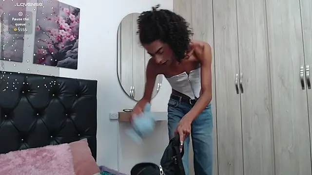 abigail f00x online show from April 25, 2026, 12:41 pm