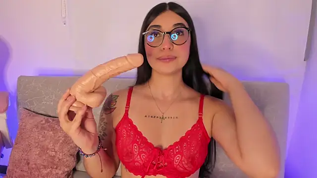 Snapshot of sensualhaven_ chatting on February 1, 2025, 11:27 pm sensualhaven  online show from February 1, 2025, 11:27 pm