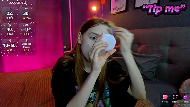 Lesi Moonie01 online show from October 24, 2025, 8:00 am