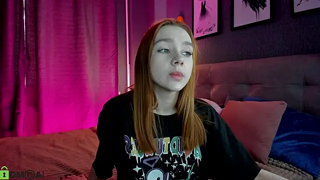 Snapshot of Lesi_Moonie01 chatting on April 29, 2026, 9:24 am Lesi Moonie01 online show from April 29, 2026, 9:24 am