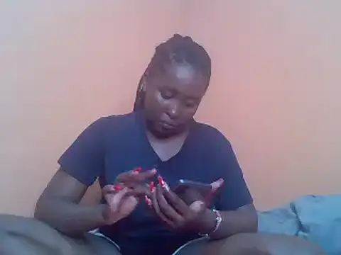 Moonfades online show from February 4, 2025, 1:27 pm