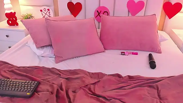 AmbarSantany online show from February 14, 2025, 1:34 am