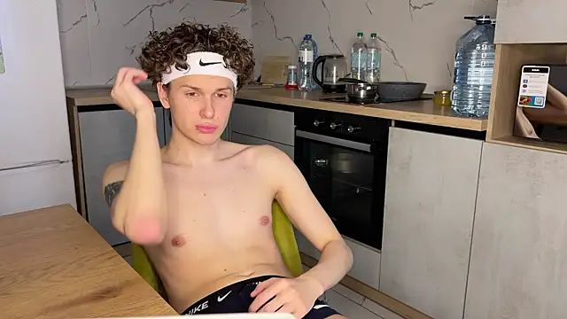 Snapshot of alyx_garden chatting on March 3, 2026, 12:55 pm alyx garden online show from March 3, 2026, 12:55 pm