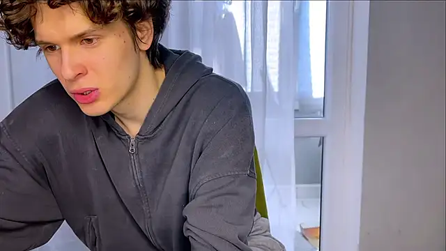 alyx garden online show from March 21, 2026, 8:08 am