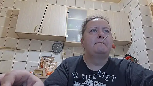 melissaBlessing online show from April 4, 2026, 2:43 am