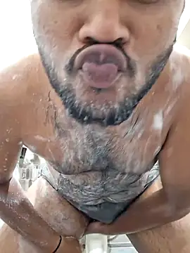 Snapshot of LundChodumera chatting on March 23, 2026, 2:04 am LundChodumera online show from March 23, 2026, 2:04 am