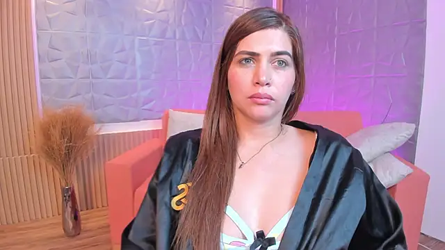 Laurent Williams online show from February 11, 2025, 11:33 pm