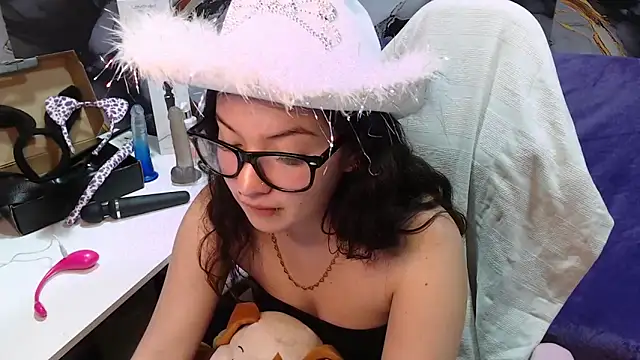 lilimini032 online show from September 20, 2025, 7:48 pm