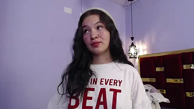 lilimini032 online show from December 3, 2025, 7:45 pm