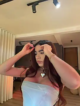 carolynnetrujillo online show from June 14, 2026, 2:24 am
