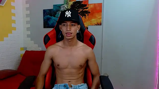 jose sexycumm online show from February 26, 2025, 10:42 pm