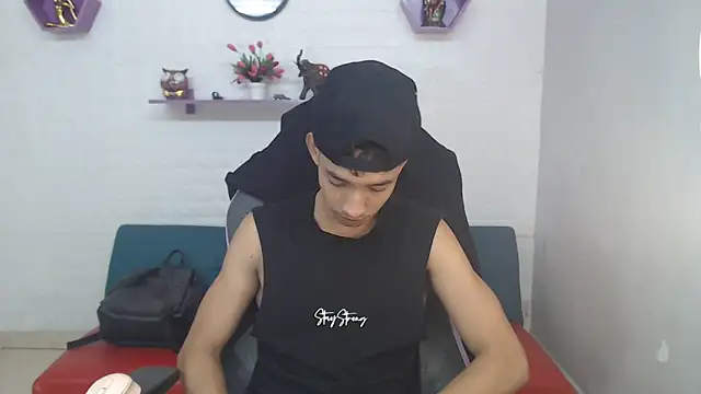 jose sexycumm online show from March 20, 2025, 8:19 pm