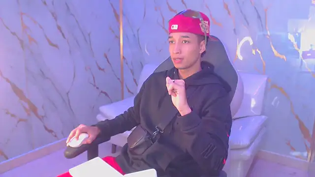 jose sexycumm online show from October 8, 2025, 7:22 pm