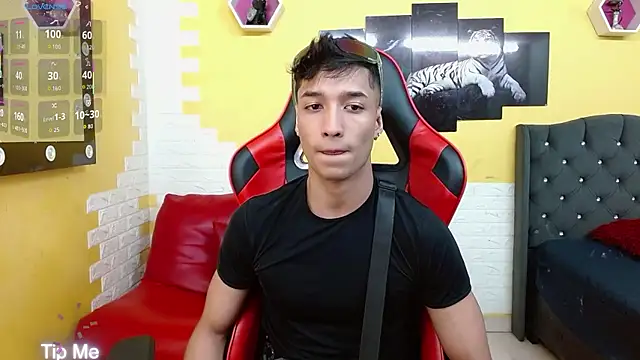 jose sexycumm online show from January 9, 2026, 7:37 pm