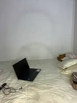 iam ali1 online show from October 3, 2025, 11:13 pm