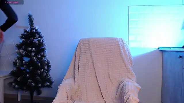 Eva Hailey  online show from December 11, 2024, 3:35 am