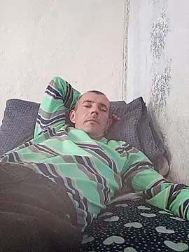 Snapshot of MachoXRallph chatting on November 3, 2025, 8:15 am MachoXRallph online show from November 3, 2025, 8:15 am